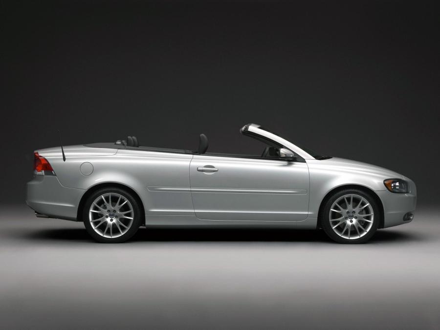  Volvo C70 T5 2005 года  (фото 18 из 93)